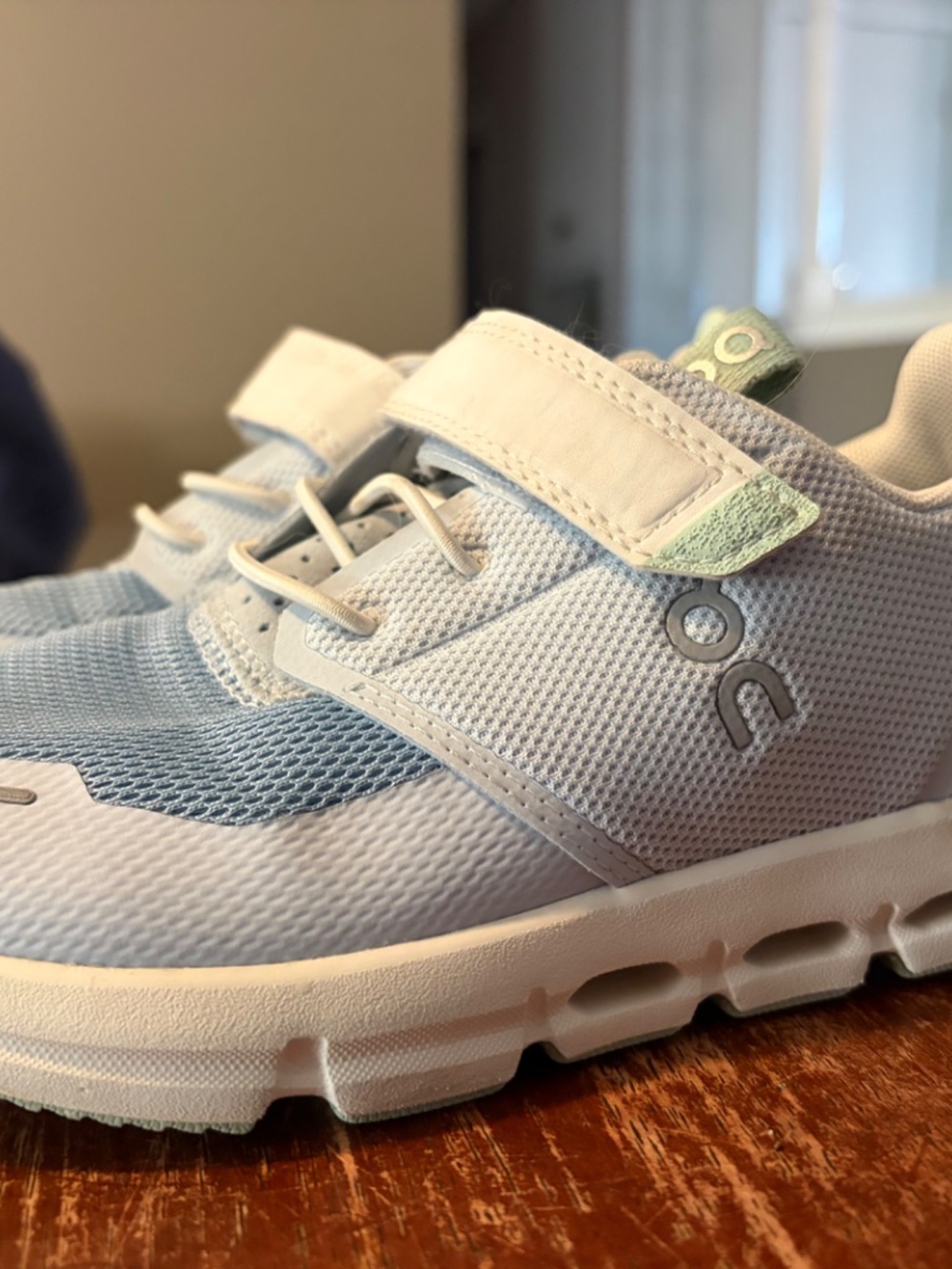 On's Cloud Play (Kids Size 1)
